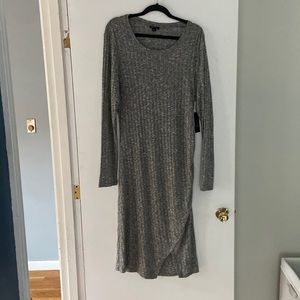 XL sweater dress, never worn. Fitted.